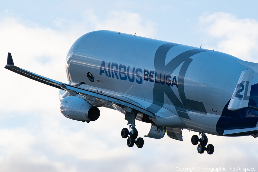 Airbus Transport International Airbus A330-743L Beluga XL (F-GXLH) | Photo 425834
