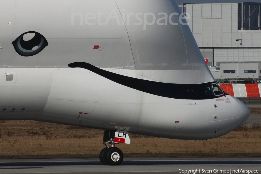 Airbus Transport International Airbus A330-743L Beluga XL (F-GXLH) | Photo 432221