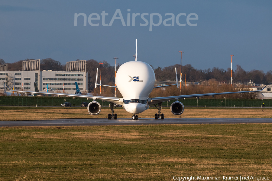 Airbus Transport International Airbus A330-743L Beluga XL (F-GXLH) | Photo 477200