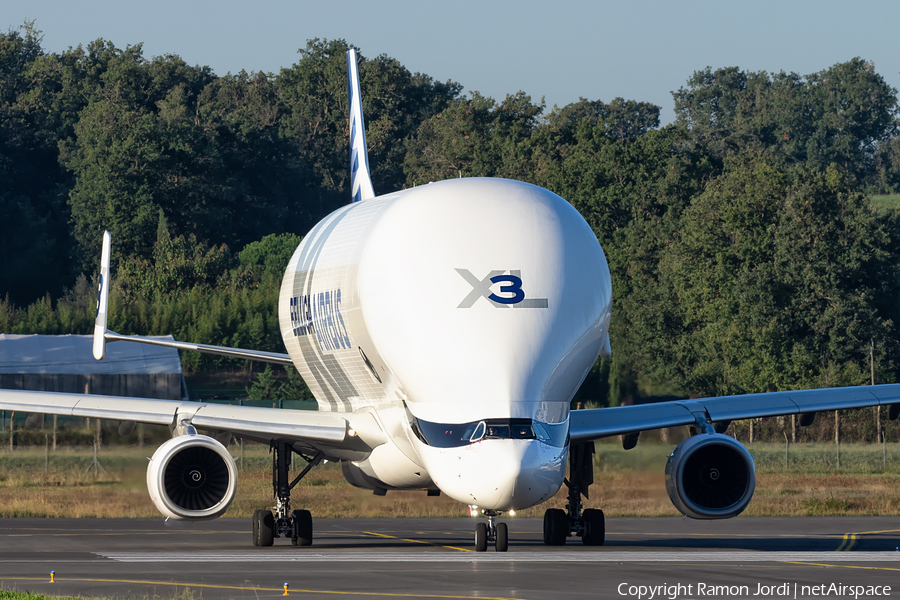 Airbus Transport International Airbus A330-743L Beluga XL (F-GXLI) | Photo 476764