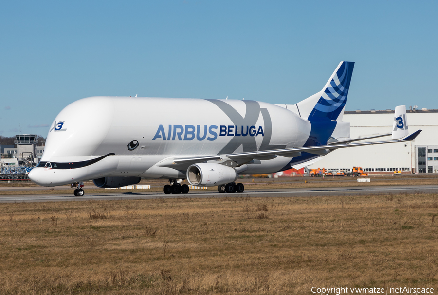 Airbus Transport International Airbus A330-743L Beluga XL (F-GXLI) | Photo 435376