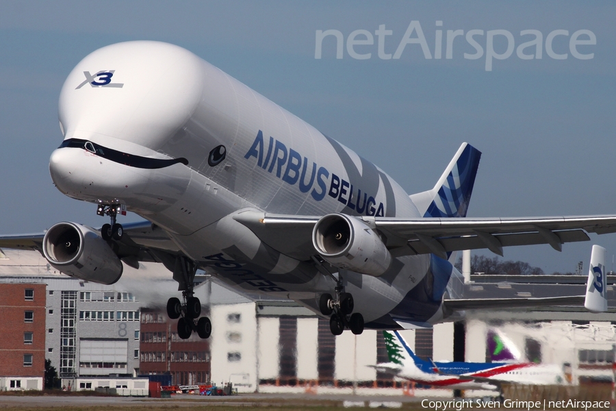 Airbus Transport International Airbus A330-743L Beluga XL (F-GXLI) | Photo 439984