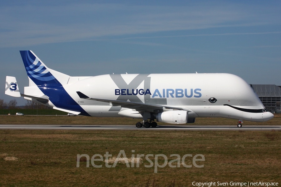 Airbus Transport International Airbus A330-743L Beluga XL (F-GXLI) | Photo 440280