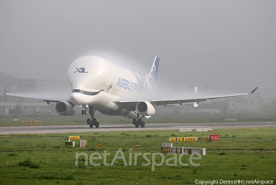 Airbus Transport International Airbus A330-743L Beluga XL (F-GXLI) | Photo 472668