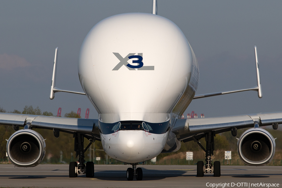 Airbus Transport International Airbus A330-743L Beluga XL (F-GXLI) | Photo 564209