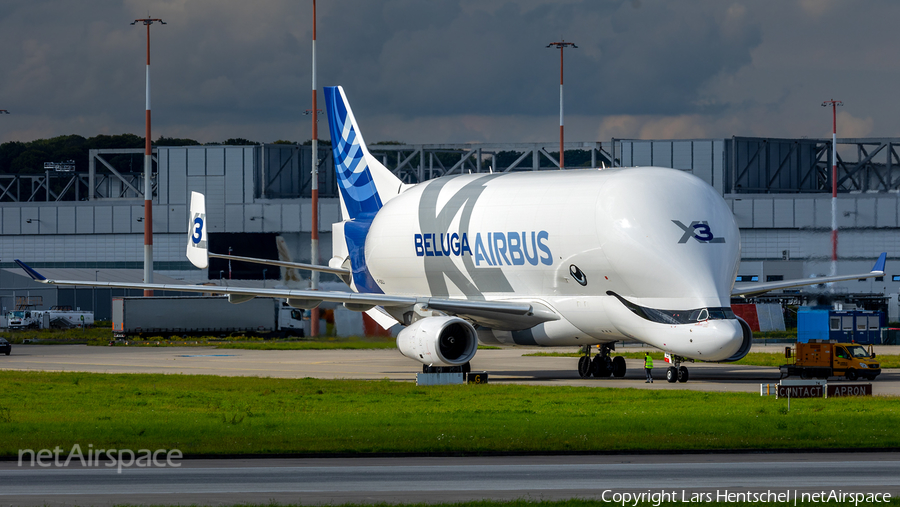 Airbus Transport International Airbus A330-743L Beluga XL (F-GXLI) | Photo 585563