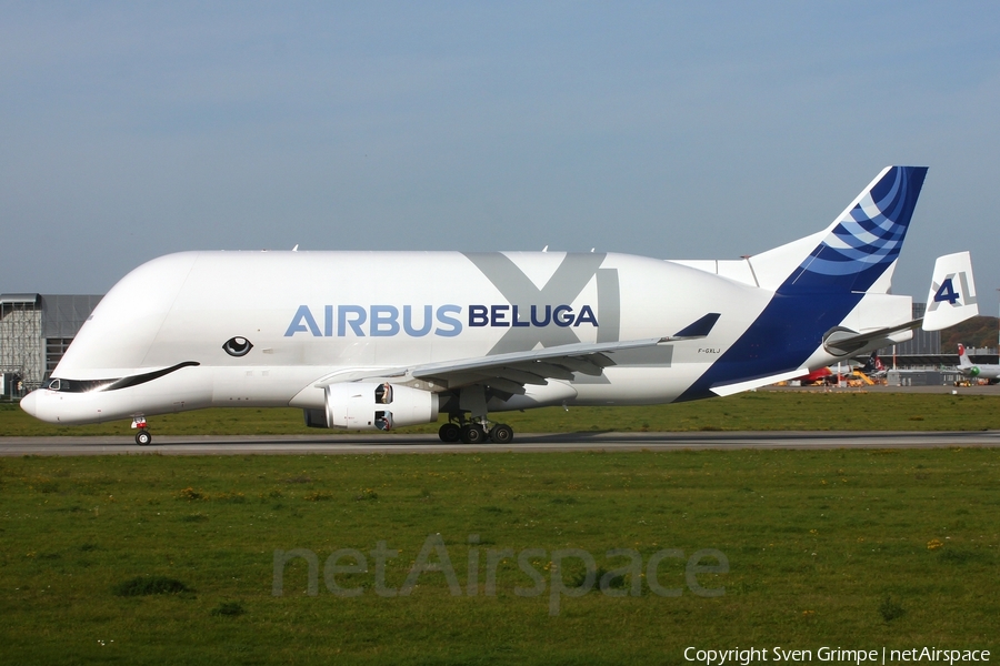 Airbus Transport International Airbus A330-743L Beluga XL (F-GXLJ) | Photo 535478