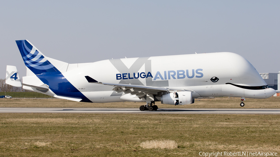Airbus Transport International Airbus A330-743L Beluga XL (F-GXLJ) | Photo 593352