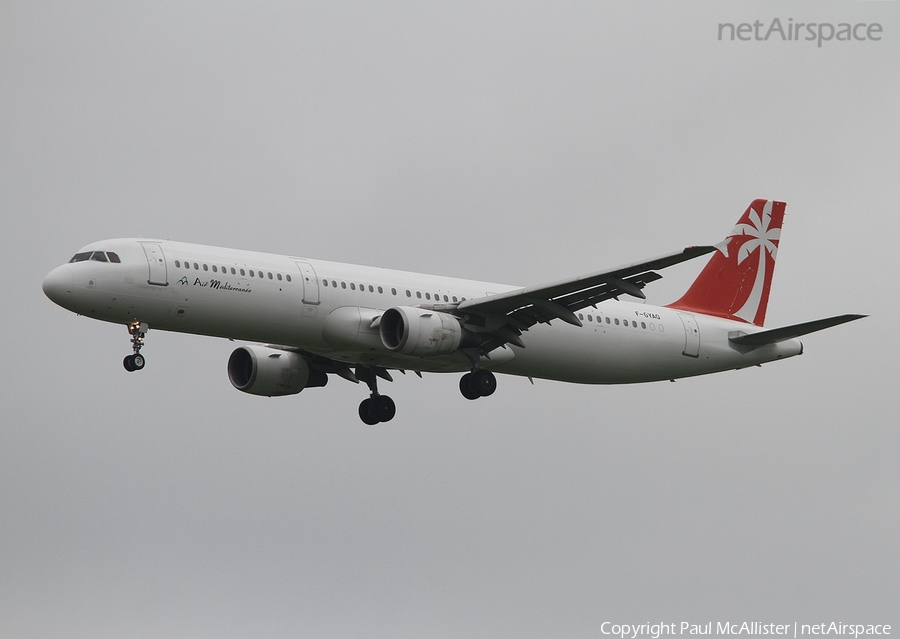 Air Mediterranee Airbus A321-212 (F-GYAQ) | Photo 29052