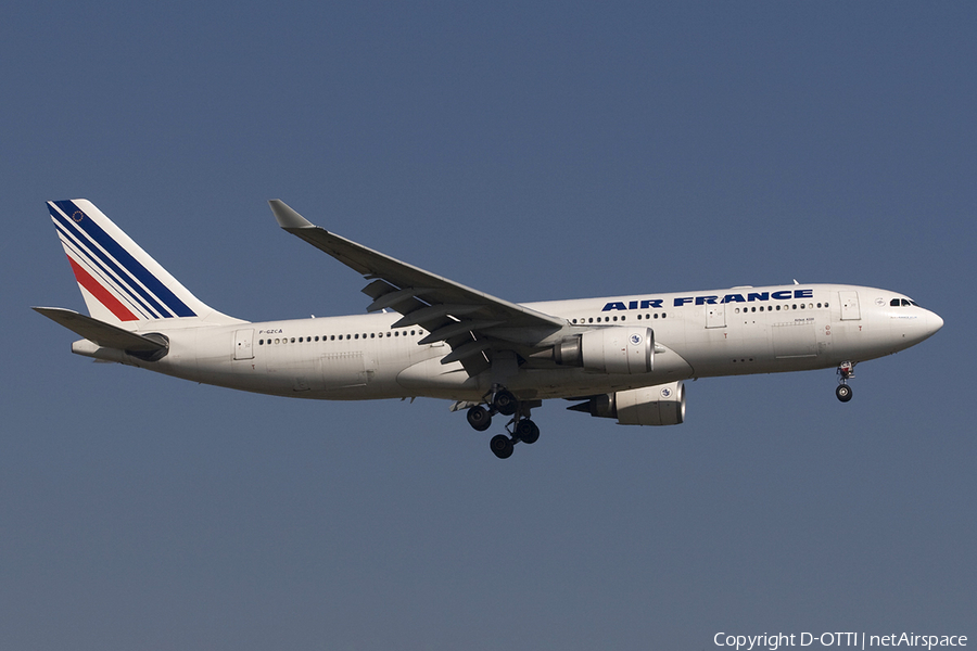 Air France Airbus A330-203 (F-GZCA) | Photo 272727