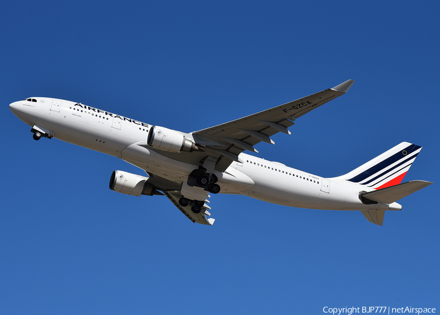 Air France Airbus A330-203 (F-GZCA) | Photo 314321