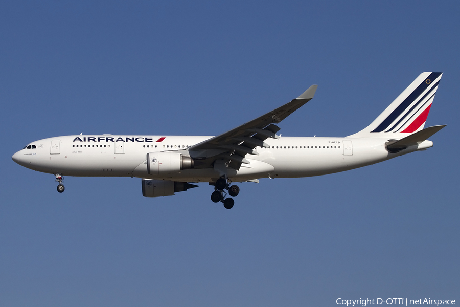 Air France Airbus A330-203 (F-GZCB) | Photo 434078