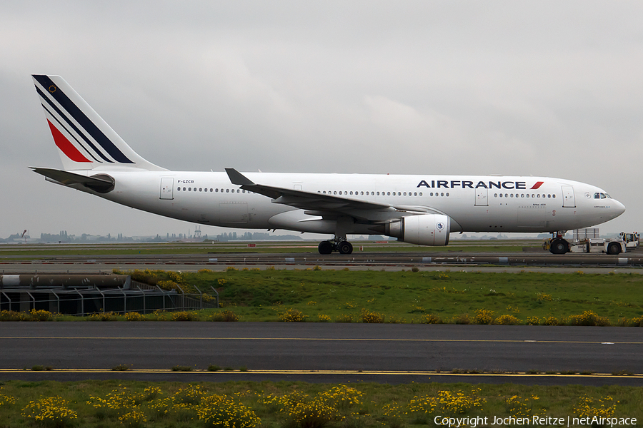 Air France Airbus A330-203 (F-GZCB) | Photo 90455
