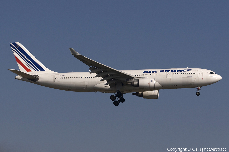 Air France Airbus A330-203 (F-GZCF) | Photo 272719