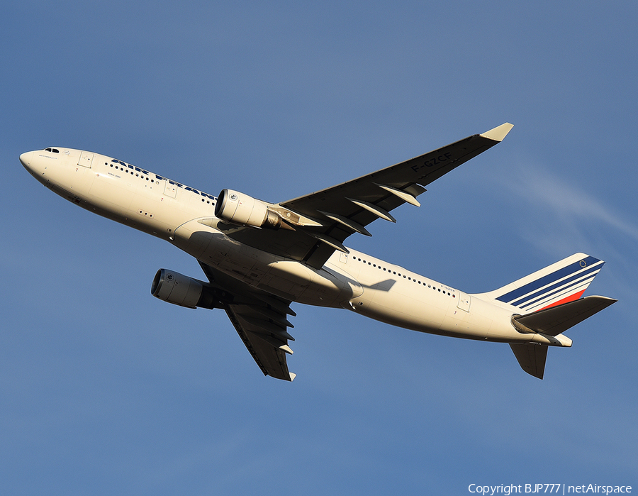 Air France Airbus A330-203 (F-GZCF) | Photo 308441