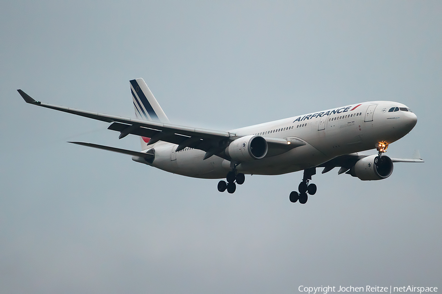 Air France Airbus A330-203 (F-GZCG) | Photo 89980