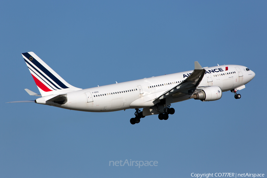 Air France Airbus A330-203 (F-GZCG) | Photo 104576