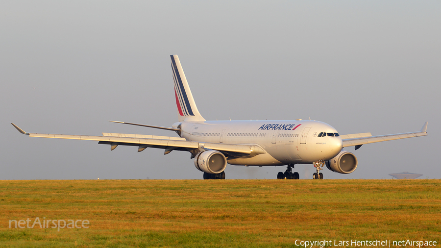Air France Airbus A330-203 (F-GZCI) | Photo 126866