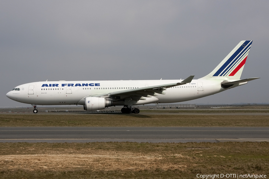 Air France Airbus A330-203 (F-GZCK) | Photo 403970