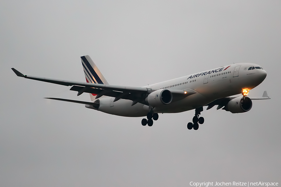 Air France Airbus A330-203 (F-GZCL) | Photo 89978