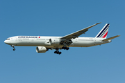 Air France Boeing 777-328(ER) (F-GZNA) at  Paris - Charles de Gaulle (Roissy), France