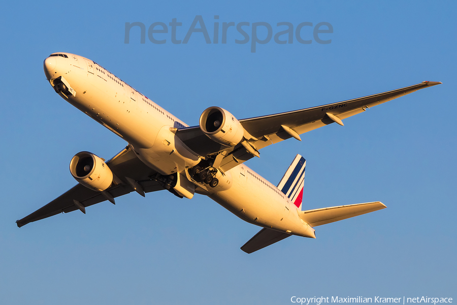 Air France Boeing 777-328(ER) (F-GZNC) | Photo 502922