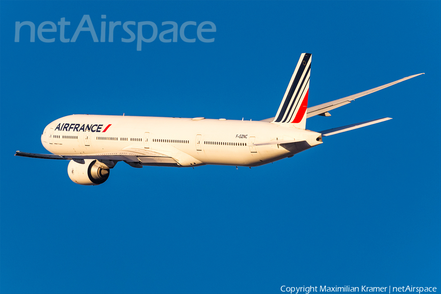 Air France Boeing 777-328(ER) (F-GZNC) | Photo 502923
