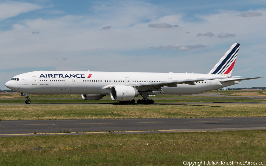 Air France Boeing 777-328(ER) (F-GZND) | Photo 116390