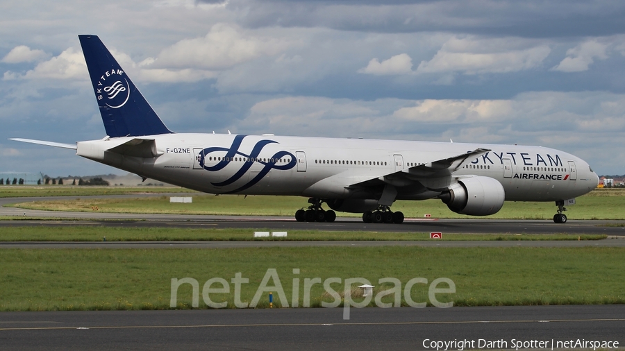 Air France Boeing 777-328(ER) (F-GZNE) | Photo 221142