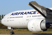 Air France Boeing 777-328(ER) (F-GZNF) at  Paris - Charles de Gaulle (Roissy), France