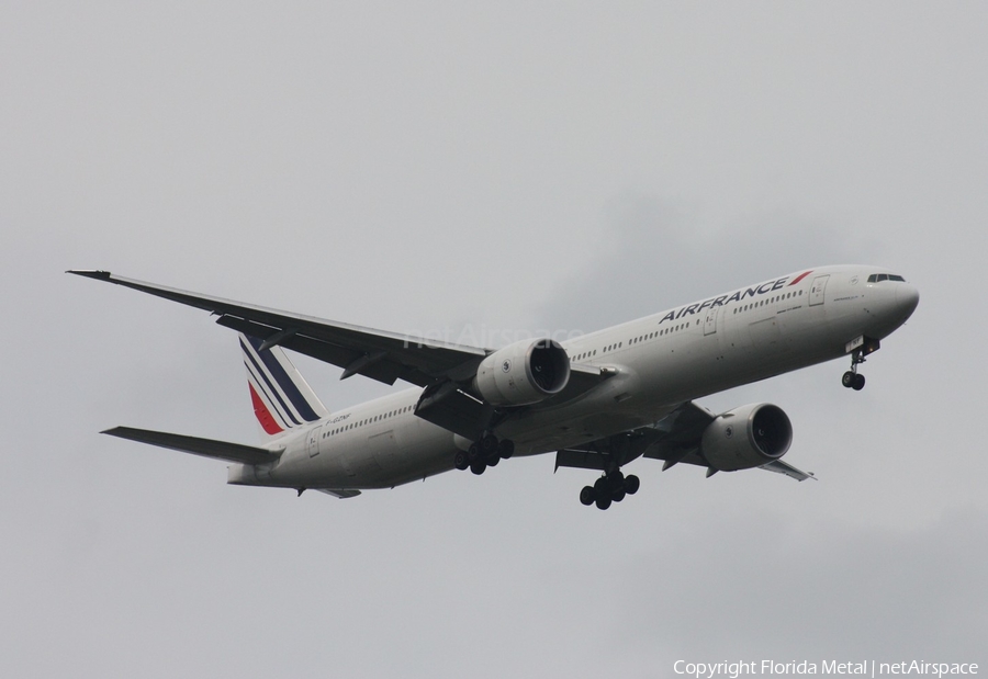 Air France Boeing 777-328(ER) (F-GZNF) | Photo 305704