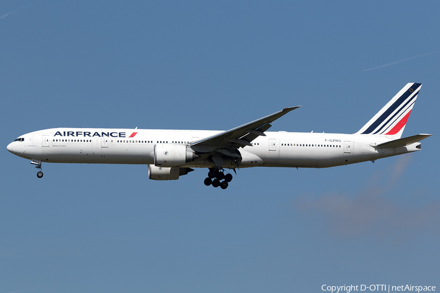 Air France Boeing 777-328(ER) (F-GZNG) | Photo 625890