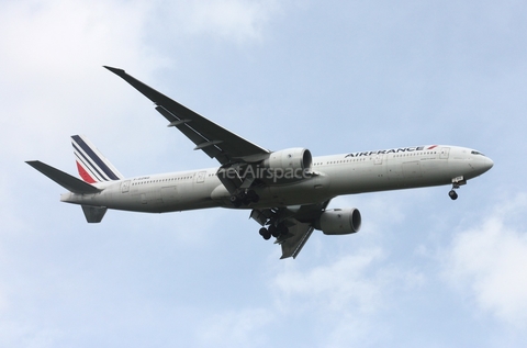 Air France Boeing 777-328(ER) (F-GZNG) at  Orlando - International (McCoy), United States