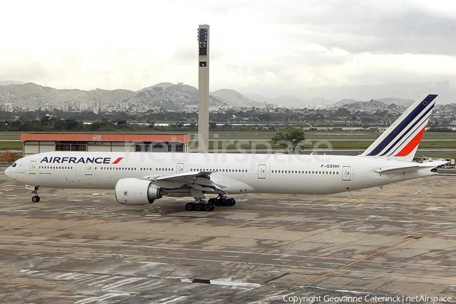 Air France Boeing 777-328(ER) (F-GZNH) | Photo 393232