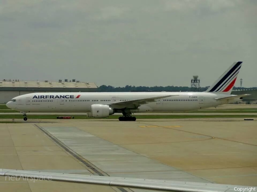 Air France Boeing 777-328(ER) (F-GZNI) | Photo 61863