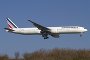 Air France Boeing 777-328(ER) (F-GZNI) at  Paris - Charles de Gaulle (Roissy), France