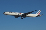 Air France Boeing 777-328(ER) (F-GZNI) at  Johannesburg - O.R.Tambo International, South Africa