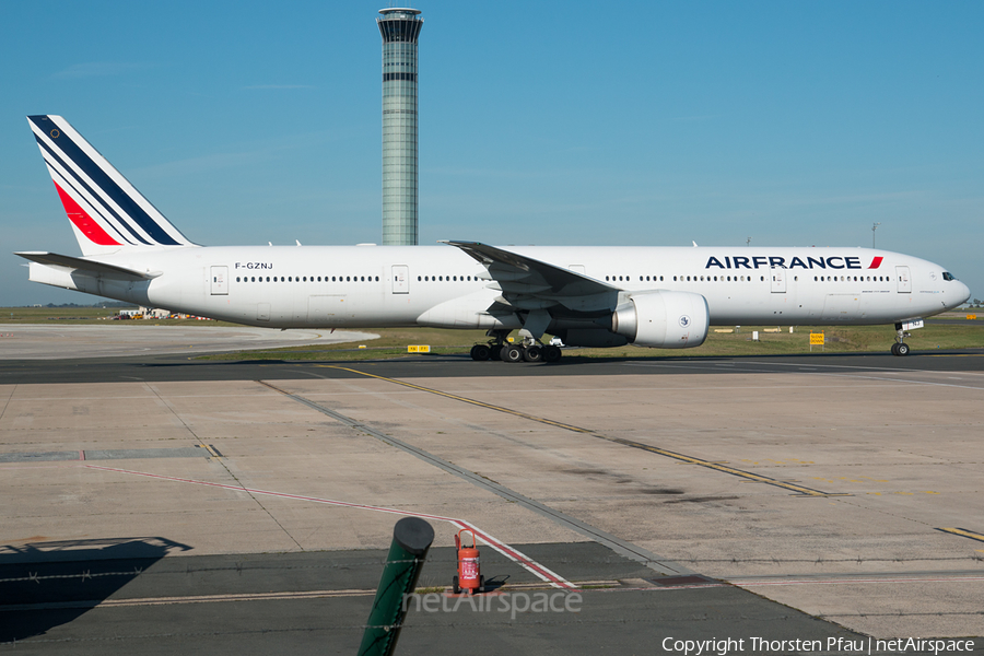 Air France Boeing 777-328(ER) (F-GZNJ) | Photo 62737