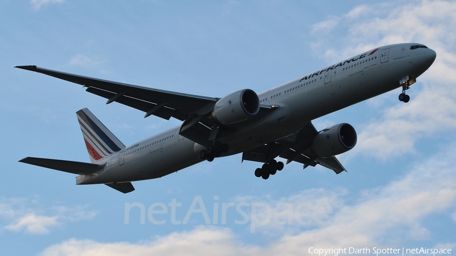 Air France Boeing 777-328(ER) (F-GZNK) | Photo 221148