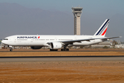 Air France Boeing 777-328(ER) (F-GZNK) at  Santiago - Comodoro Arturo Merino Benitez International, Chile