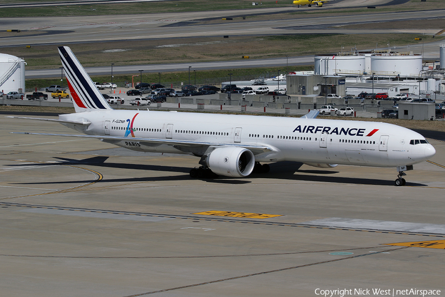 Air France Boeing 777-328(ER) (F-GZNP) | Photo 307652