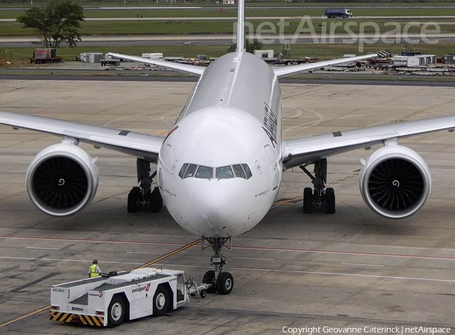 Air France Boeing 777-328(ER) (F-GZNQ) | Photo 337197