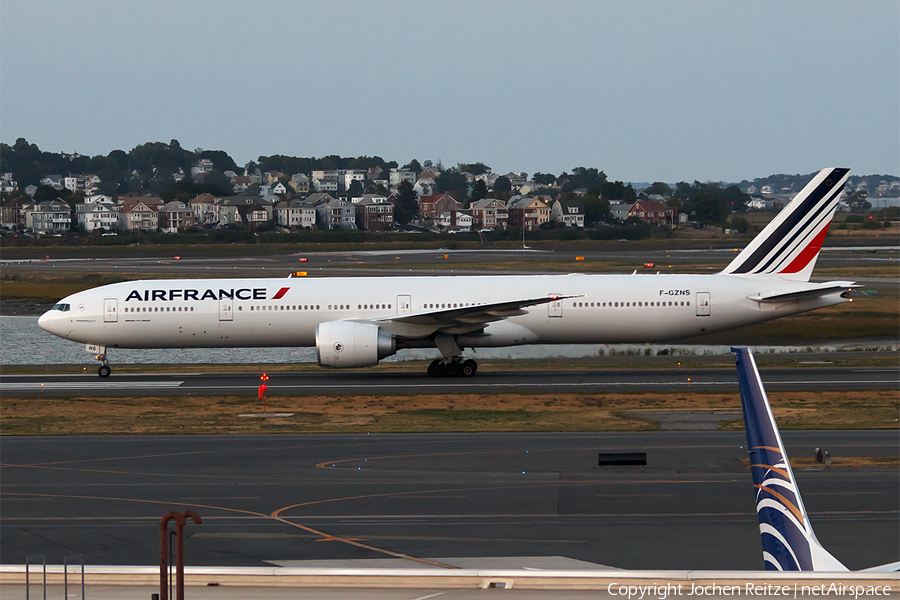 Air France Boeing 777-328(ER) (F-GZNS) | Photo 123245