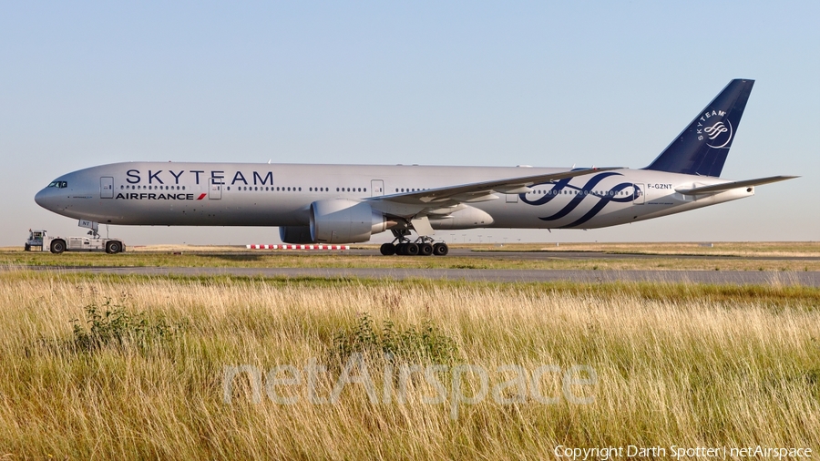 Air France Boeing 777-328(ER) (F-GZNT) | Photo 237247