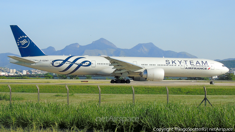 Air France Boeing 777-328(ER) (F-GZNT) | Photo 335992