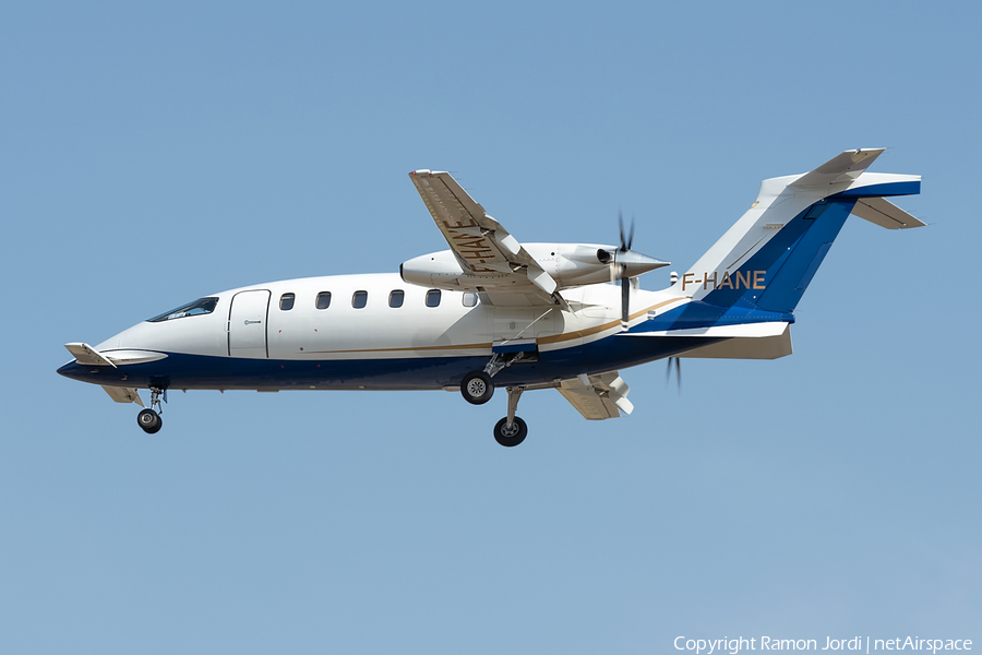 Oyonnair Piaggio P.180 Avanti II (F-HANE) | Photo 513320