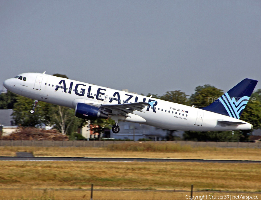 Aigle Azur Airbus A320-214 (F-HAQD) | Photo 375155