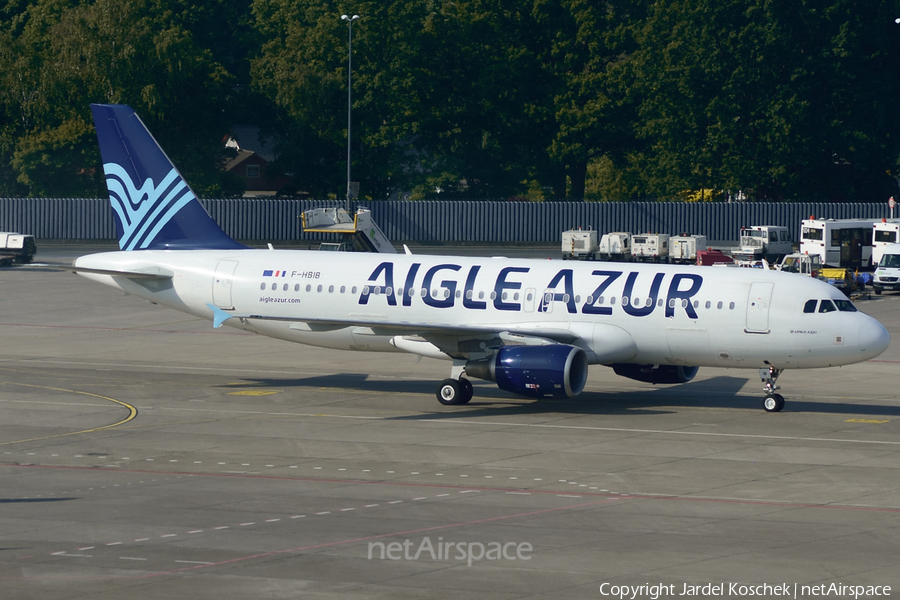 Aigle Azur Airbus A320-214 (F-HBIB) | Photo 245453