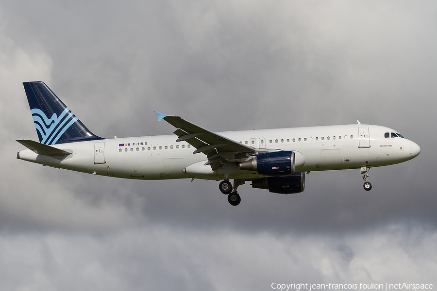 Aigle Azur Airbus A320-214 (F-HBIS) | Photo 239286