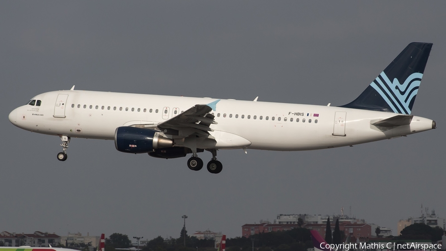 Aigle Azur Airbus A320-214 (F-HBIS) | Photo 428231